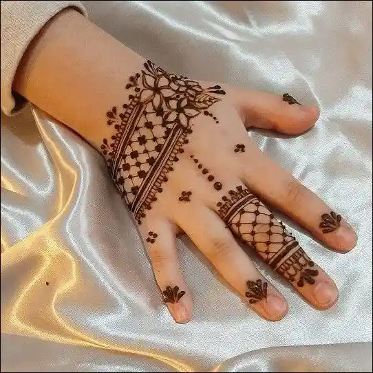 mehndi design simple 124