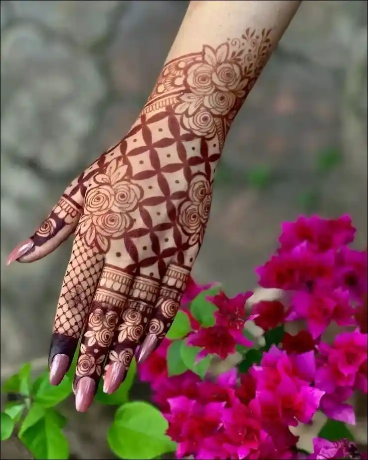 simple mehndi design 36